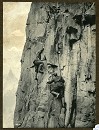 Alpinisti impegnati nell ascensione 